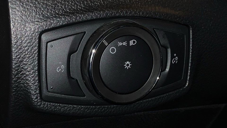 Acendimento dos Faróis