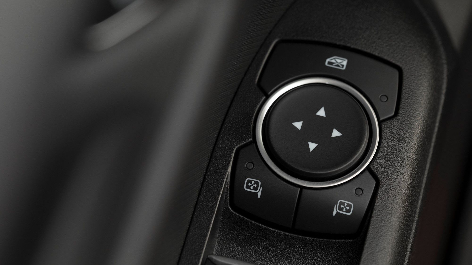 Ajuste Elétrico dos Retrovisores Externos