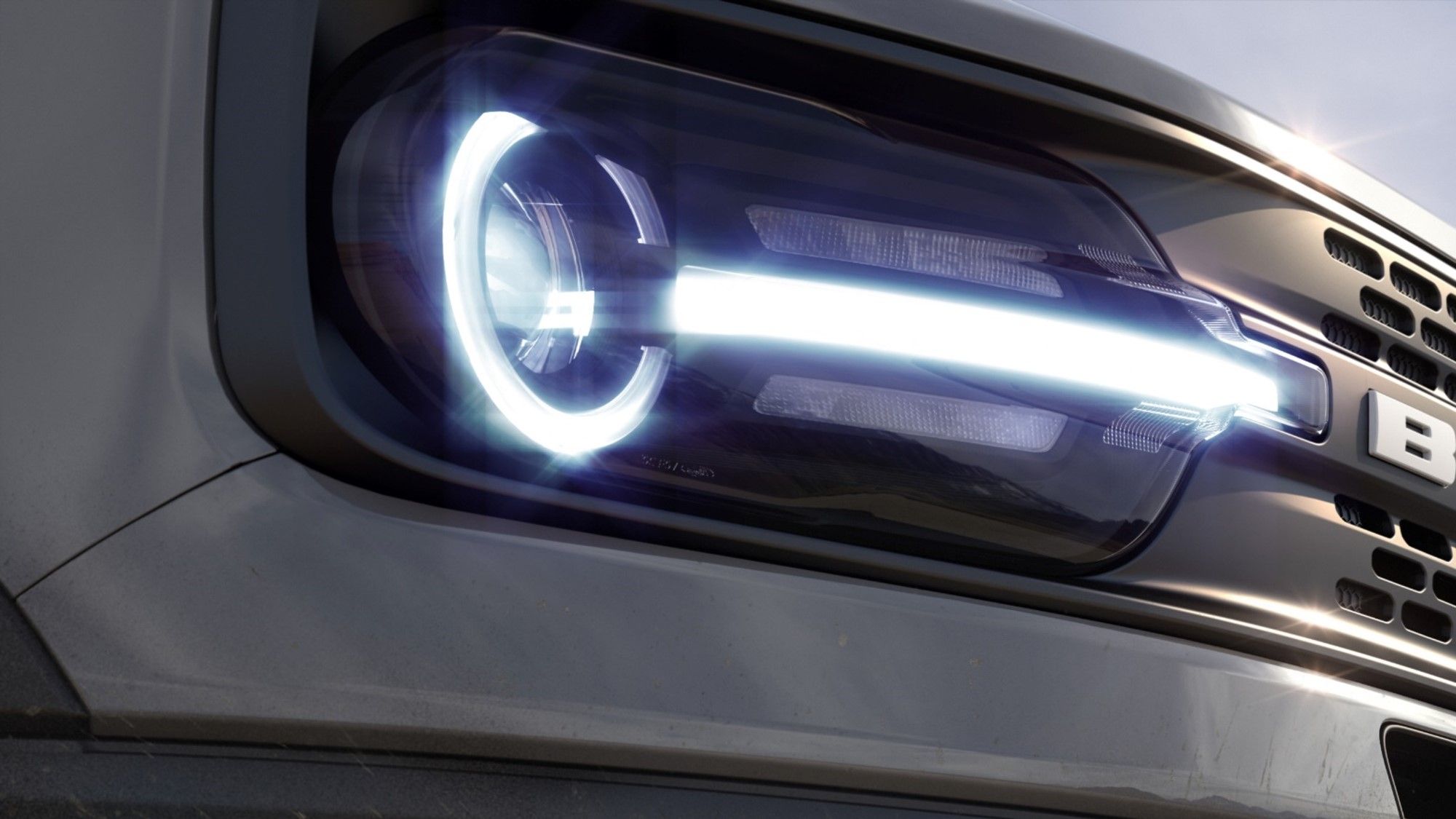 Faróis e Luzes de Condução Diurna em LED