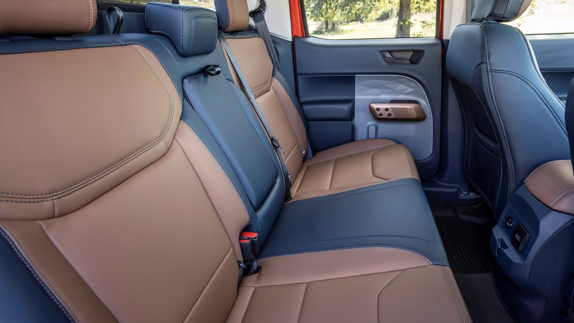 Compartimento Extra no Banco Traseiro