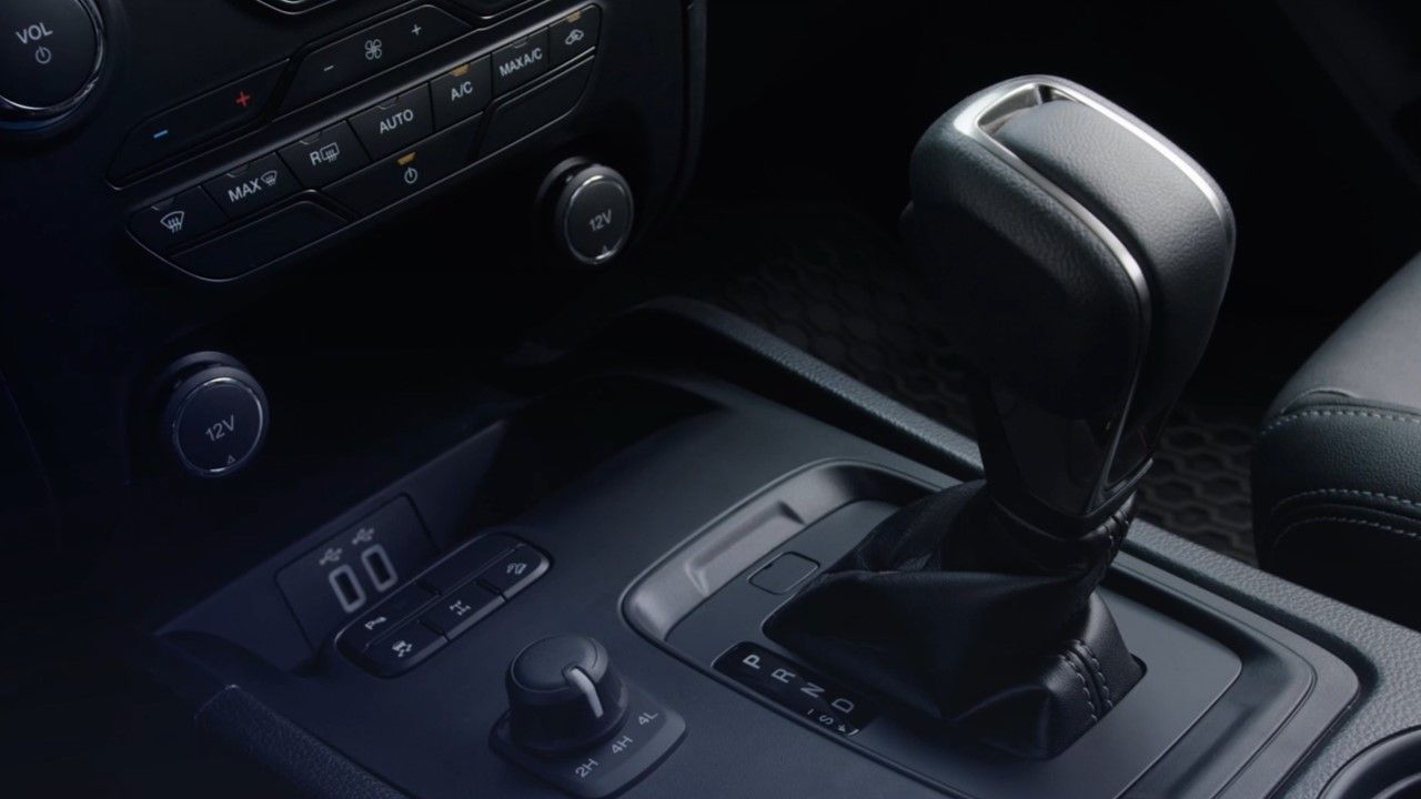 Transmissão Automática com 6 Velocidades